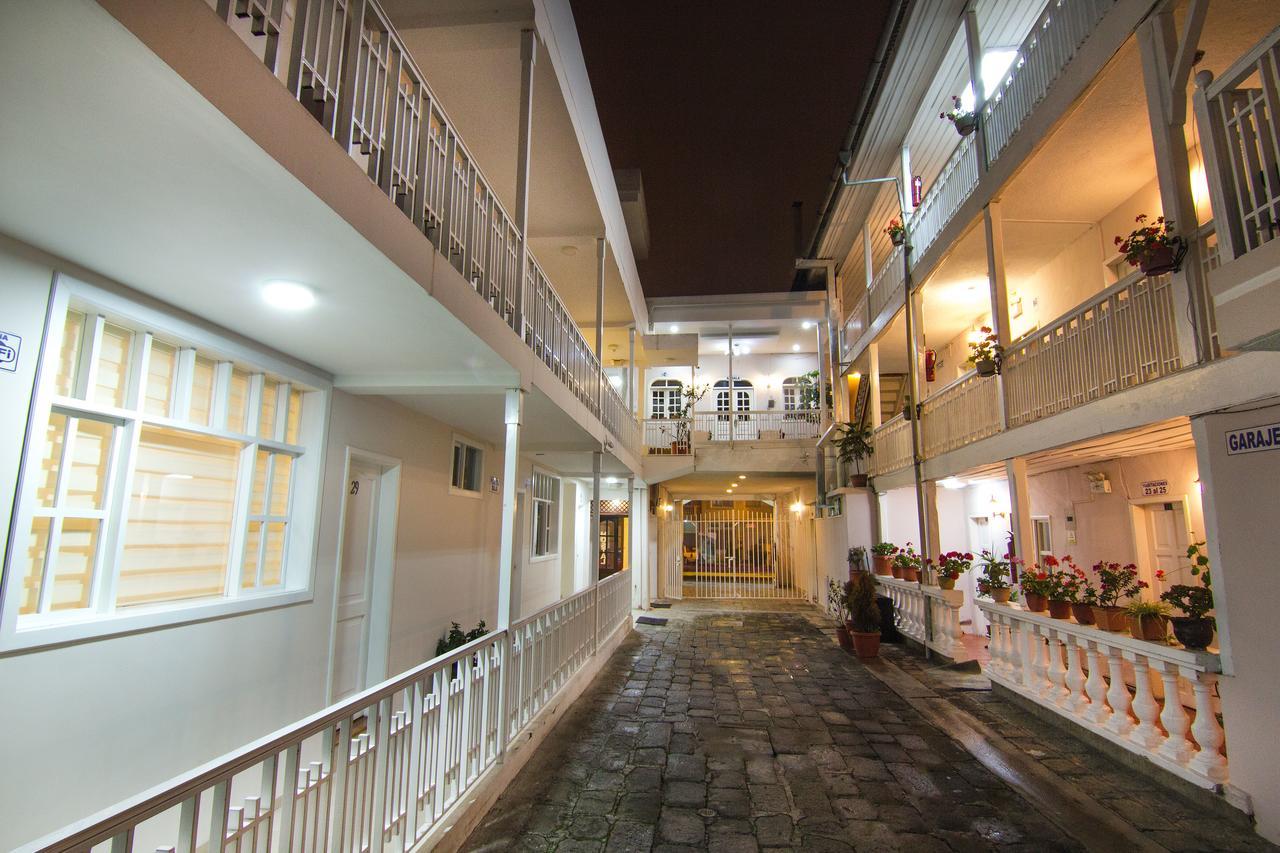 Hotel Europa Alausi Exterior photo